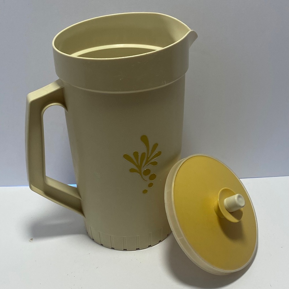 Tupperware Pitcher 2 Qt Almond Harvest Gold Push Button Lid Vintage Floral